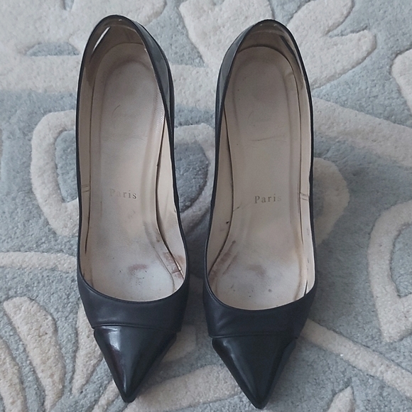 Christian Louboutin Biblio Cutout Pointy Toe Pump - Size 37.5
